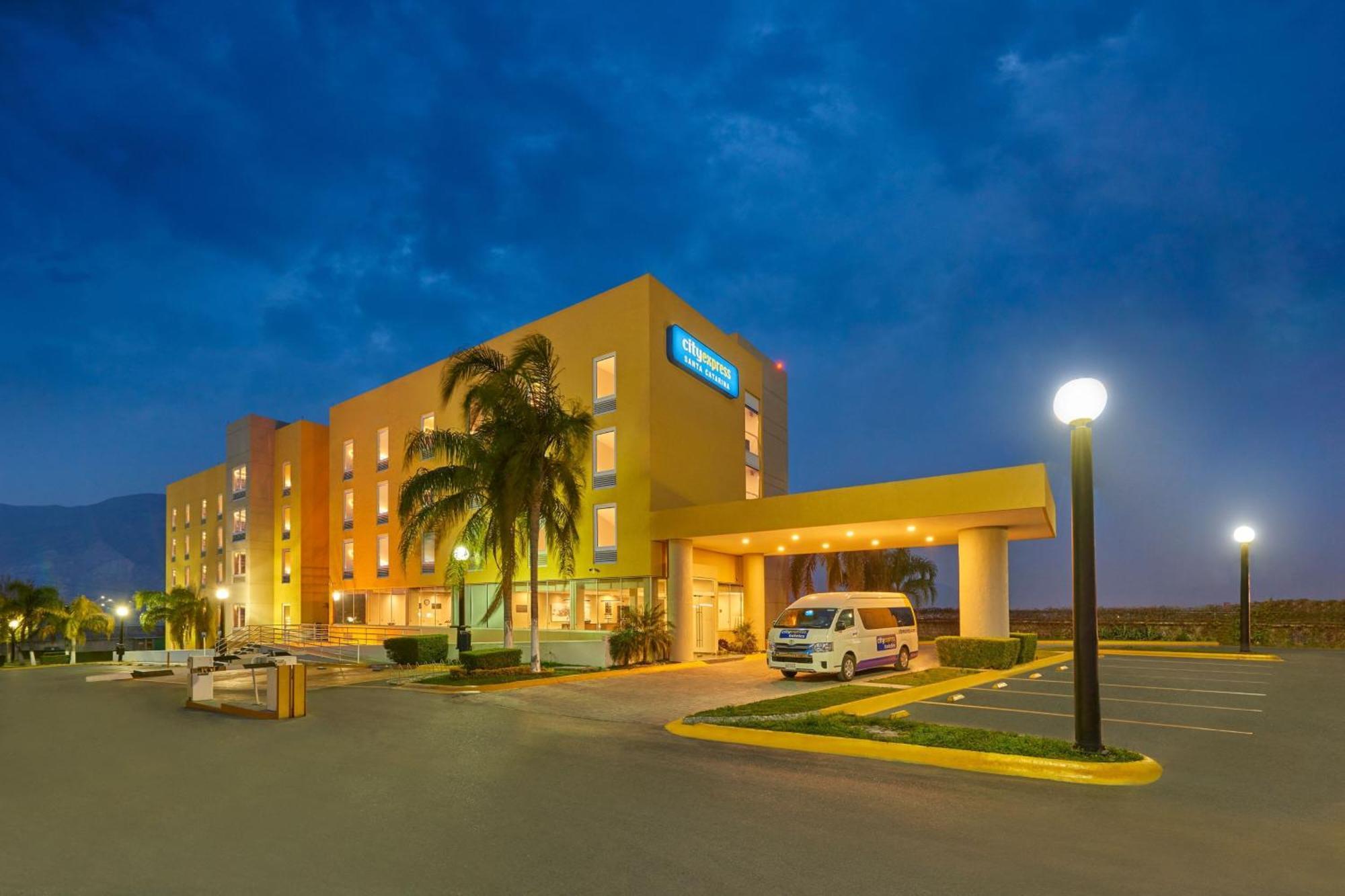 City Express By Marriott Monterrey Santa Catarina Hotel Exterior photo